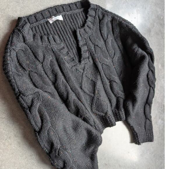 DOUBLE ZERO Chunky Knit Sweater Women's Size Medium Flecked Black Cropped V-Neck - Picture 1 of 9